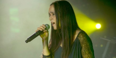Julieta Venegas cuenta cómo nació su libro y su nuevo disco inspirado en la migración