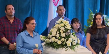 Dan el último adiós al joven con cáncer que pidió a ICE liberar a su padres para verlo