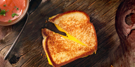Grilled Cheese Sandwich With Tomato Soup