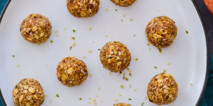 Apple Spiced Energy Bites