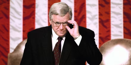Muere Dennis Hastert, el expresidente republicano del Congreso que estuvo preso