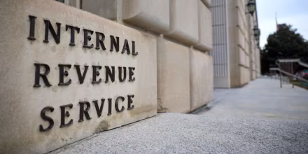 Lo que debe saber sobre la propuesta para que el IRS le pida revelar su ciudadanía