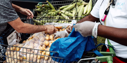 Los cheques del Seguro Social subirán $75 al mes pero la inflación se tragará el aumento