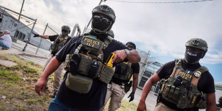 ICE arrestó a más de 48,000 inmigrantes en septiembre y mantiene a 69,000 bajo custodia