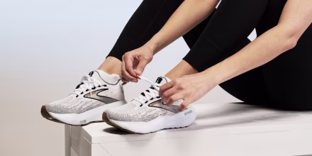 According to doctors, the average pair of running shoes should last between 300 and 500 miles. 