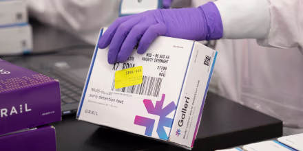 La FDA respalda una prueba de sangre que busca revolucionar la detección del cáncer