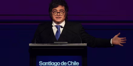 Milei habla de islas Malvinas mientras Trump pone en duda su apoyo a Reino Unido en la disputa con Argentina por el territorio