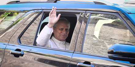 El papa fue operado de cáncer de pulmón y se le extirpó el lóbulo inferior del pulmón derecho