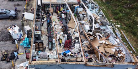 El paso de Isaías deja al menos ocho muertos en Florida y Alabama