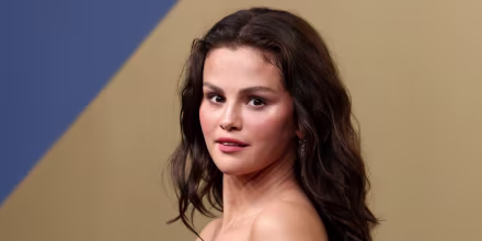 Selena Gomez afirma que su voz ha cambiado por vapear; una doctora advierte sobre los daños de la nicotina