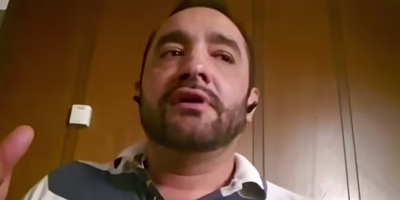 Este ecuatoriano dice que casi muere cuando fue arrestado por ICE
