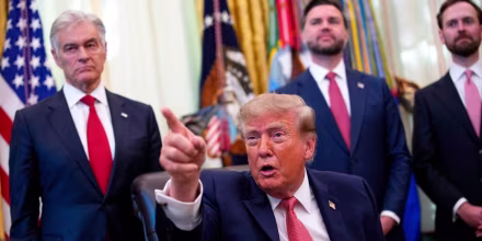 "¿Estás enfermo?": el último insulto de Trump a un periodista en la Casa Blanca