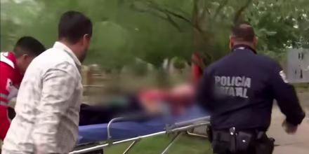 Gemelos abren fuego en una escuela y asesinan a la subdirectora en Coahuila