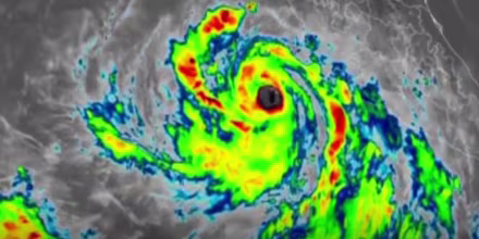 El huracán Rachel se intensifica a categoría 3 y amenaza a la costa del Pacífico mexicano
