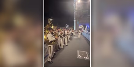 La Banda El Recodo improvisa una presentación en Londres y la policía le pide retirarse