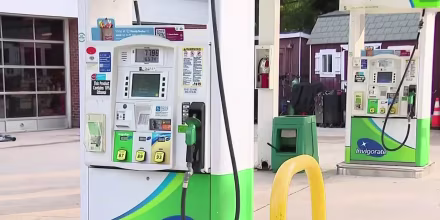 El diésel está 77% más caro que hace un año y la gasolina sigue subiendo