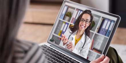 Cuándo es recomendable recibir atención médica virtual y cuándo ir al doctor