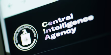 La CIA divulga video con instrucciones en español para contactarla desde Cuba
