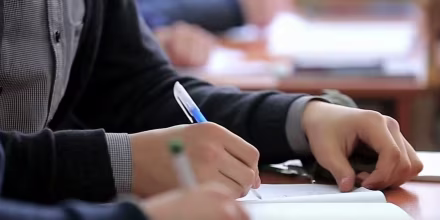 Escuelas de Los Ángeles restringen el uso de ChatGPT y otras herramientas de IA