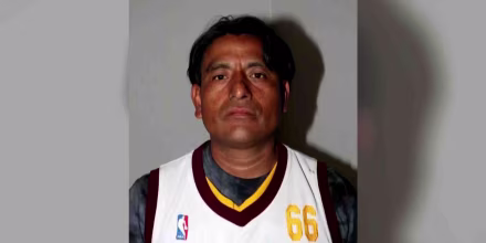 Arrestan en México a un hombre de California acusado de abusar de su hija de 14