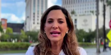 Líderes políticos y venezolanos celebran el regreso de Machado en Florida