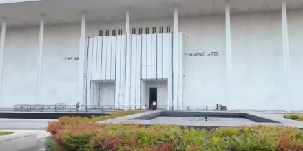 Trump quiere bloquear el acceso a documentos sobre su manejo del Kennedy Center