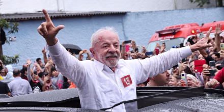 Tras perder ante Lula da Silva, Flávio Bolsonaro denuncia intimidación por una orden judicial