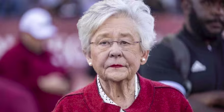 Kay Ivey suspende controles sobre el diésel teñido ante los altos costos en Alabama
