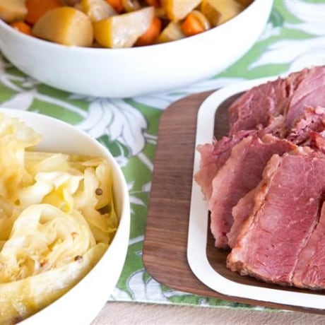 Slow-Cooker Corned Beef and Cabbage