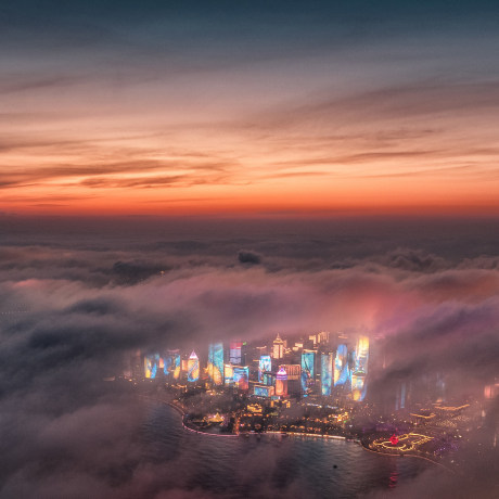 Image: Advection fog drifts across skyscrapers