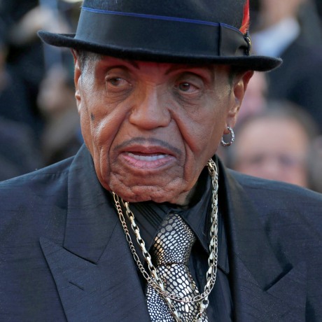 Image: FILE PHOTO: Joe Jackson father of the late pop star Michael Jackson arrives for the screening of the film \"Sils Maria\" in competition at the 67th Cannes Film Festival in Cannes