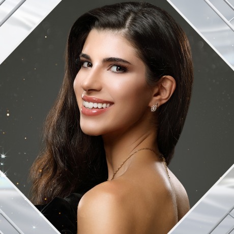 Carmen Panepinto Zayati es la representante de Italia para el concurso Miss Universo 72ª edición.