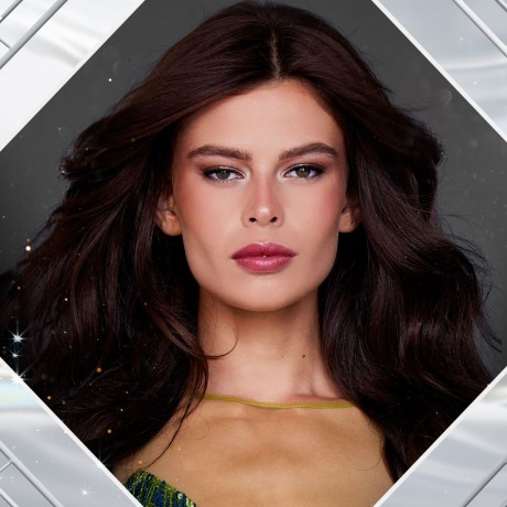 Rikkie Kollé es la representante de Países Bajos para el concurso Miss Universo 72ª edición.