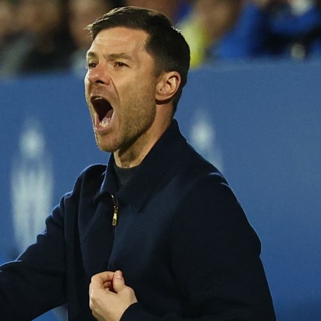 El director técnico español tras ser destituido del Real Madrid, comenzó a sonar en directivas de clubes importantes de la liga inglesa.