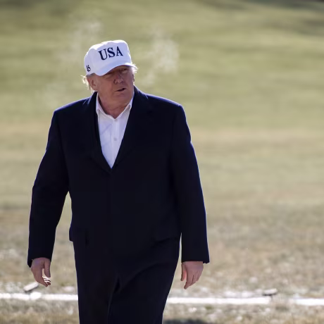 Image: Trump returns to the White House