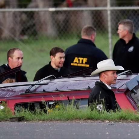 Image: Officials investigate the scene in Round Rock, Texas