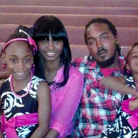 Image: Gregory Hill Jr. and Monique Davis with with their daughters Destiny Hill, left, and Aryanna Hill, right.