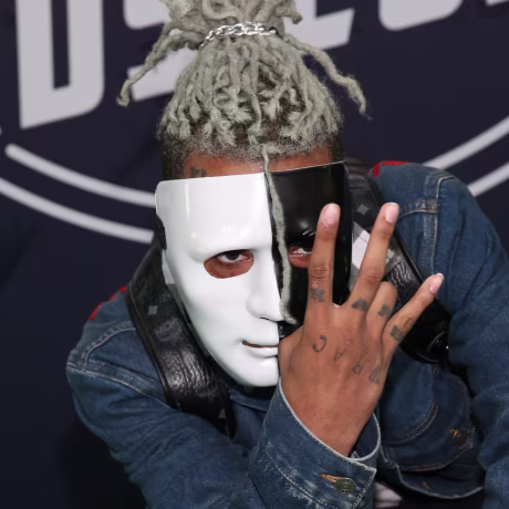 Image: Rapper XXXTentacion attends the BET Hip Hop Awards 2017
