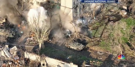 Ukrainian civilians evacuated from Mariupol’s steel plant 20