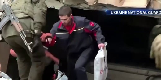 Ukrainian civilians evacuated from Mariupol’s steel plant 8