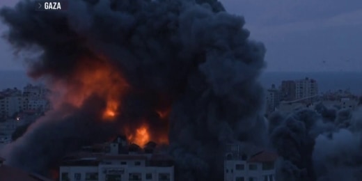 Constructing collapses in Gaza after being struck by Israeli airstrike - One News Cafe