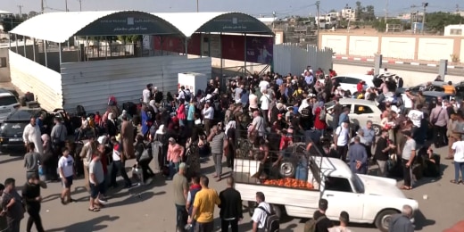 Crowd gathers at Gaza's Rafah crossing ready to enter Egypt - One News Cafe