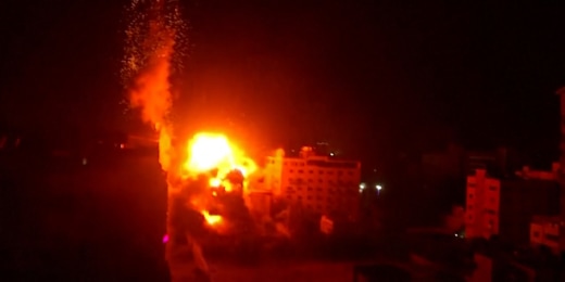 Dashcam video reveals Hamas gunmen toss grenade into bomb shelter - One News Cafe