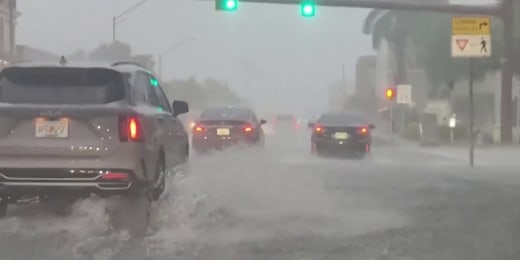 Severe storms cause flash flooding and heavy rain in southern Florida, Flash, flooding, Florida, Heavy, rain, Severe, southern, storms