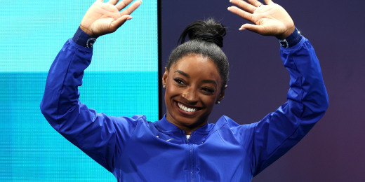 Cheerleader Angel Rice sets Guinness record on TODAY plaza