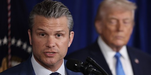 Trump: U.S. oil companies will go in and start 'making money' for Venezuela -
                      2. Resim