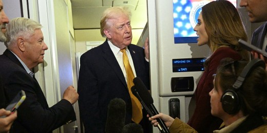 Maduro is transported for his first court appearance in New York 6 1767615567599 tdy news 7a peter trump venezuela 260105 1920x1080 t5gik3