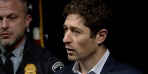 Minneapolis mayor tells Trump to ‘act like a leader’ after federal agents fatally shoot man插图1