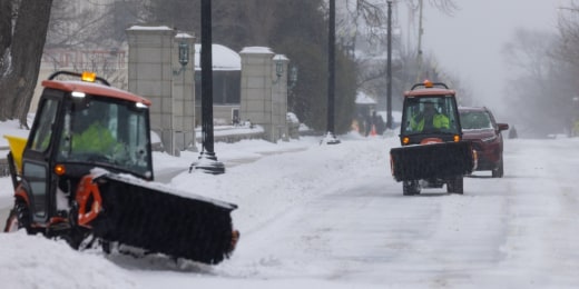 Video shows moments leading up to fatal shooting by federal officer in Minneapolis插图1
