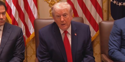 Trump says he and Democrats are ‘getting close’ to a deal to resolve shutdown fight插图3